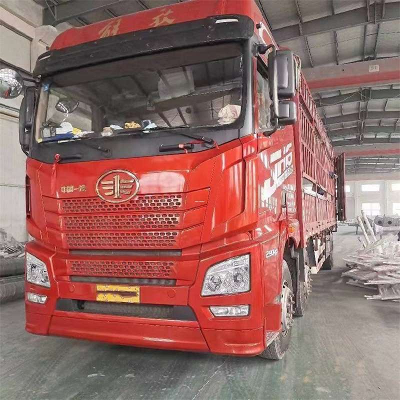 于洪区石渠县进仓物流：专线直达的多元货运之旅