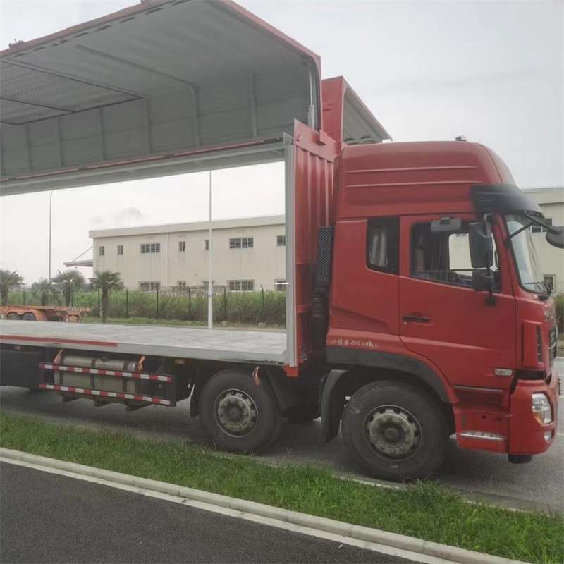 于洪区德格县进仓物流：专线直达的多元货运探索